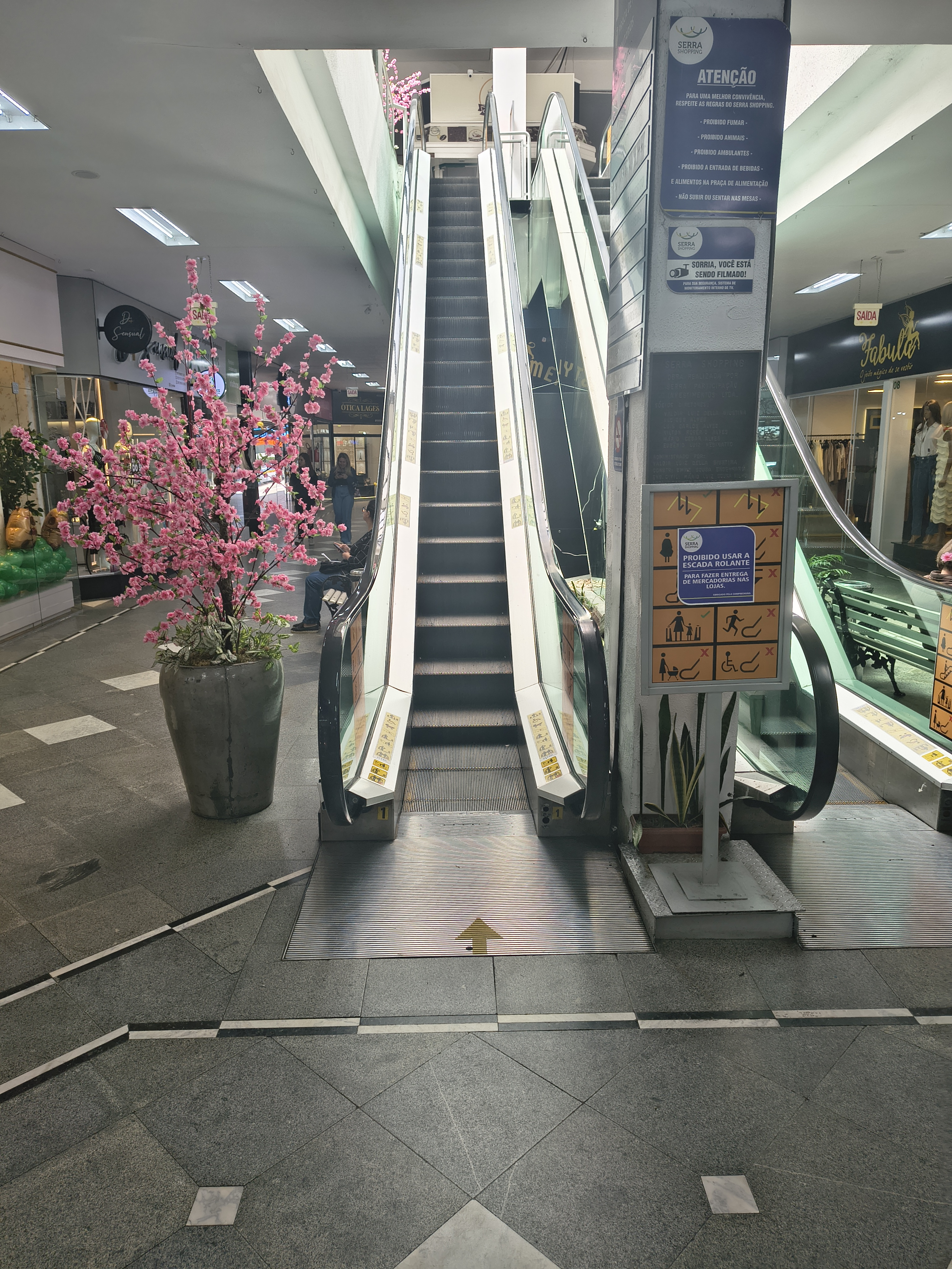 E ai Serra Shoping e a escada!!!!